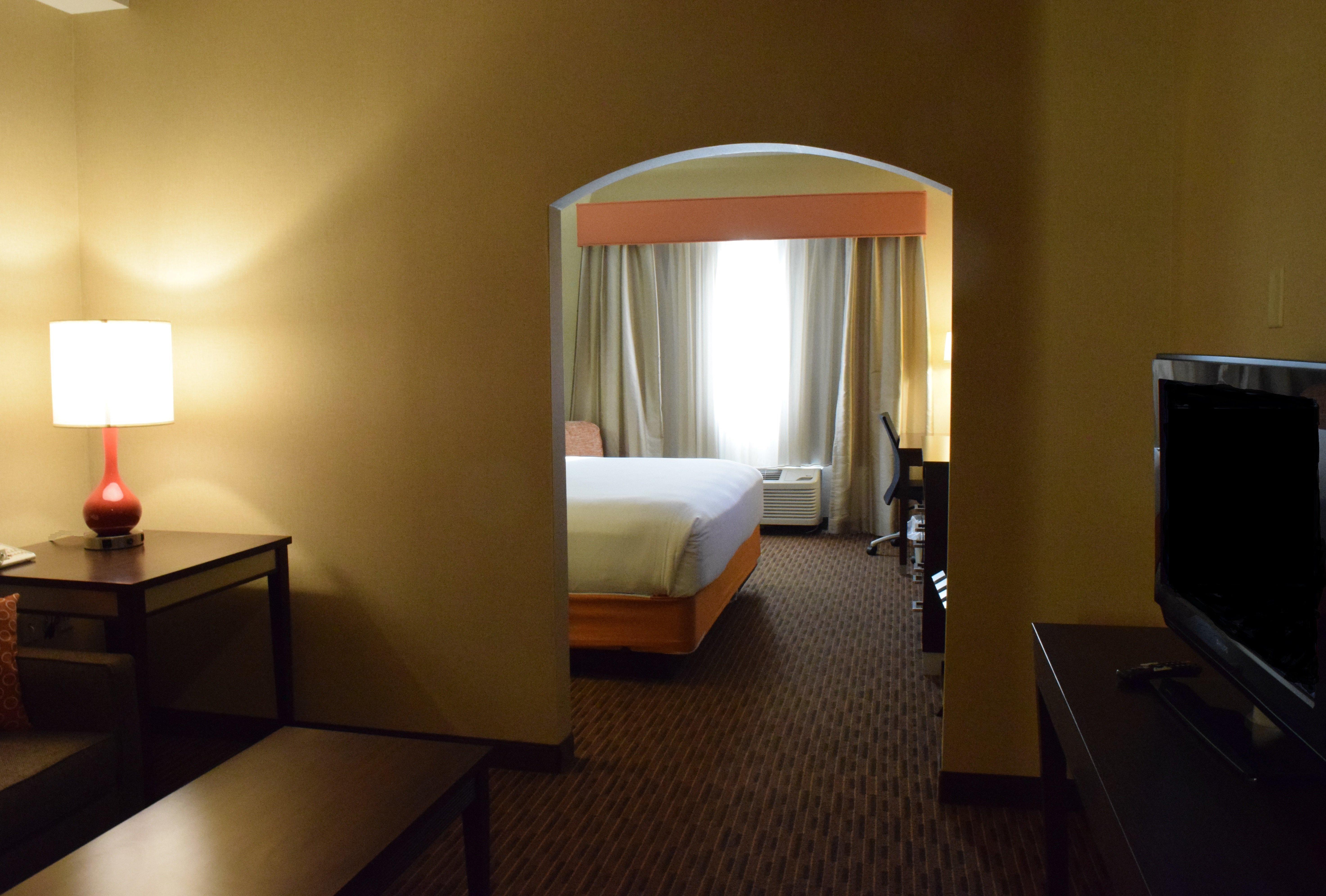 Holiday Inn Express Hotel & Suites Watertown - Thousand Islands By Ihg ภายนอก รูปภาพ