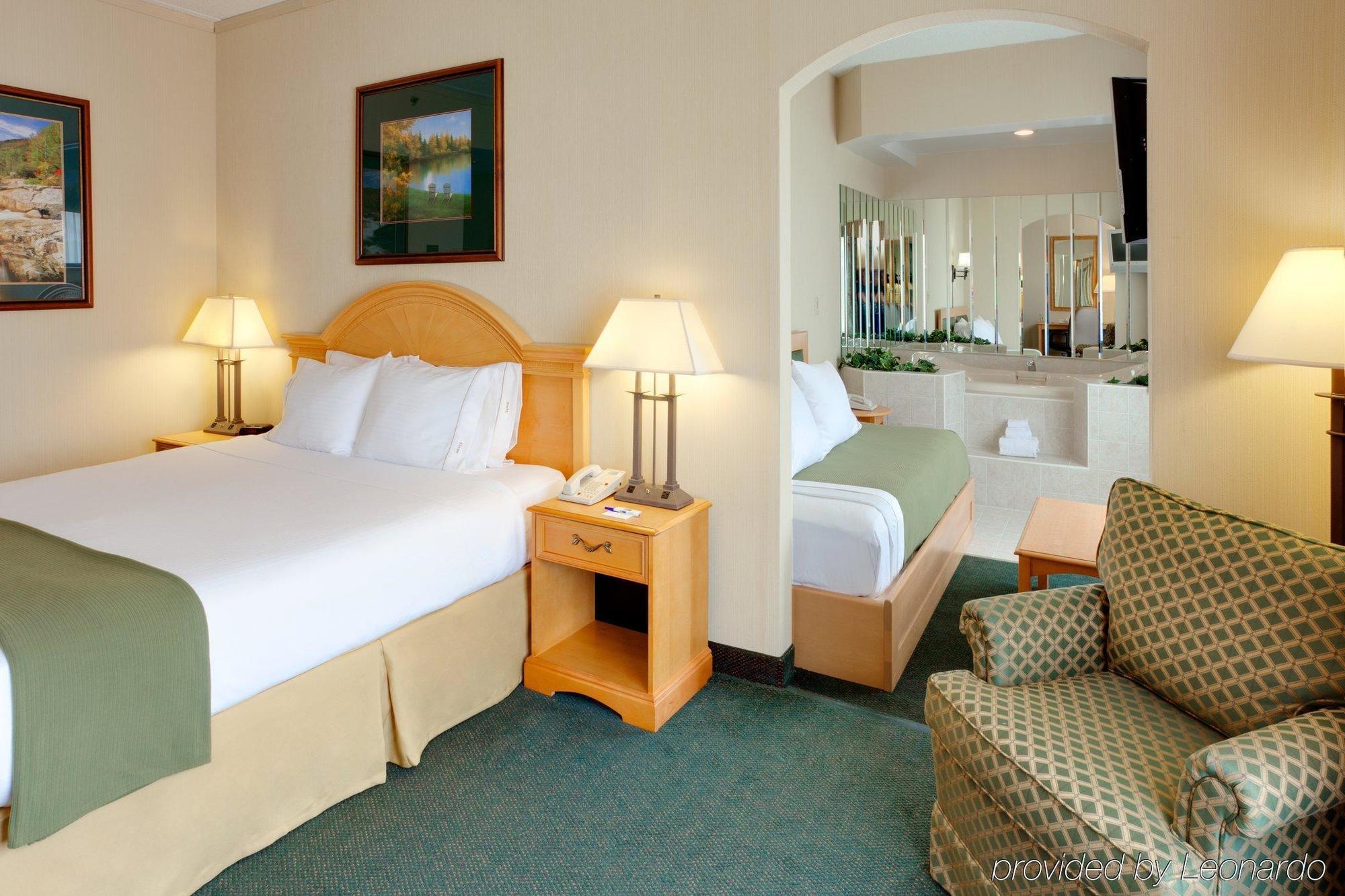 Holiday Inn Express Hotel & Suites Watertown - Thousand Islands, An Ihg Hotel ห้อง รูปภาพ